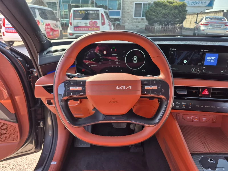 Kia K8