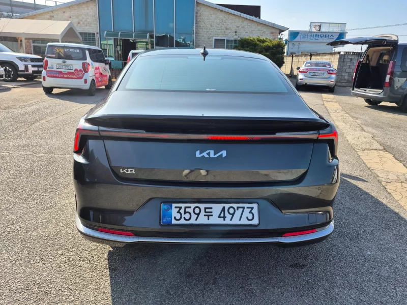 Kia K8