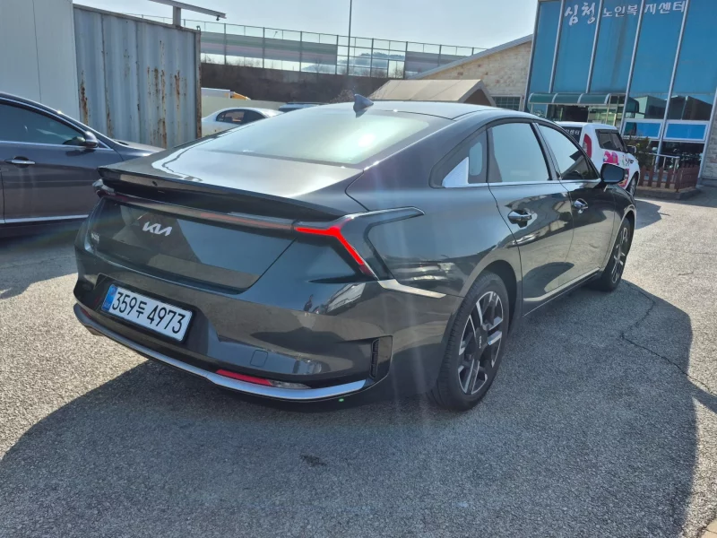 Kia K8