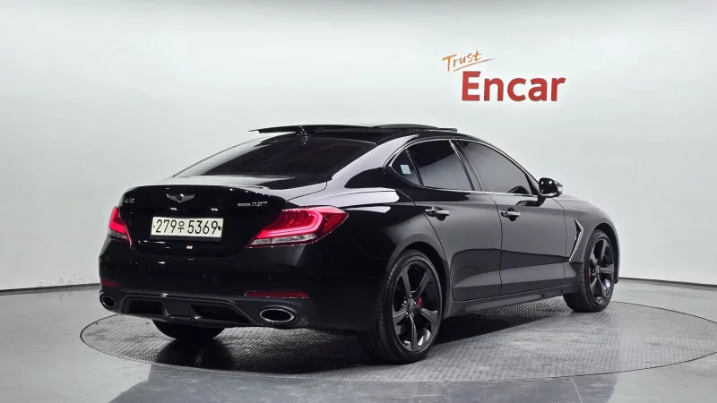 Genesis G70