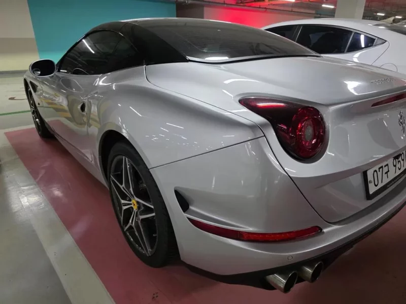 Ferrari CALIFORNIA