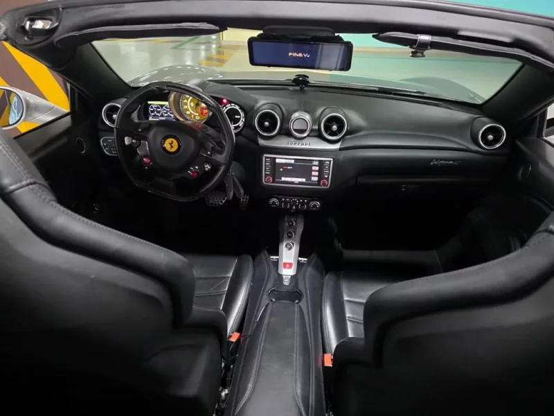 Ferrari CALIFORNIA