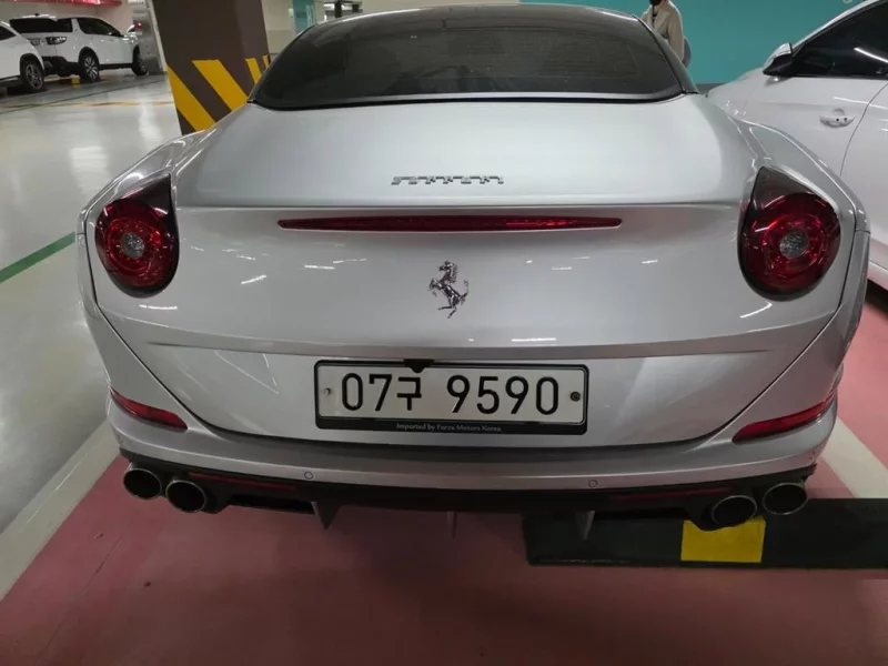 Ferrari CALIFORNIA