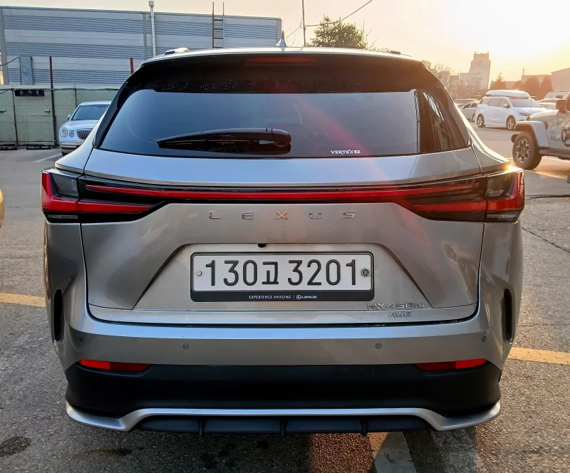 Lexus NX450h+