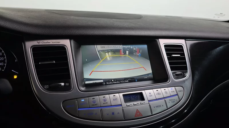 Hyundai Genesis