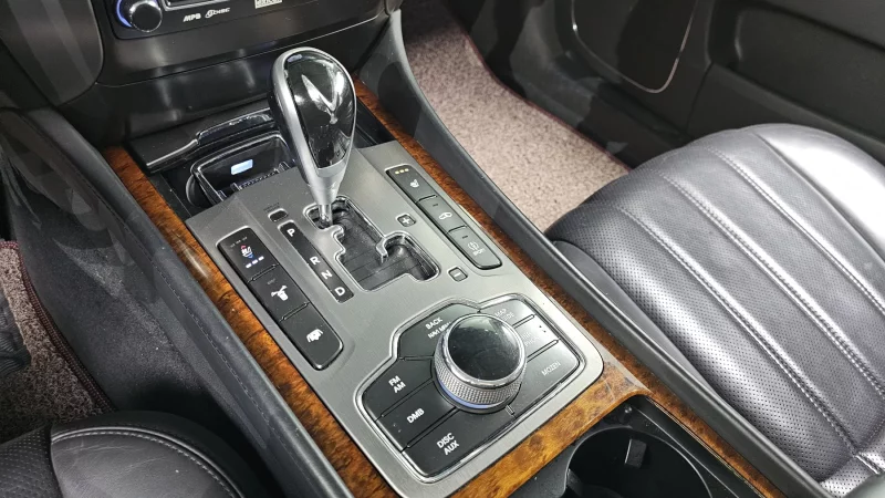 Hyundai Equus