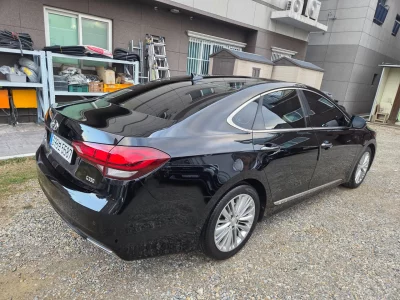 Hyundai Aslan