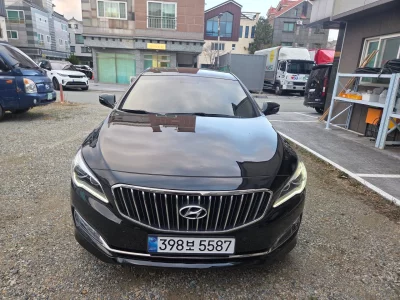 Hyundai Aslan