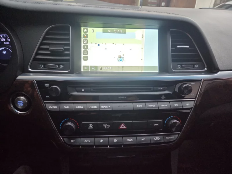 Hyundai Aslan