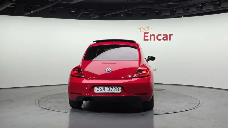 Volkswagen BEETLE