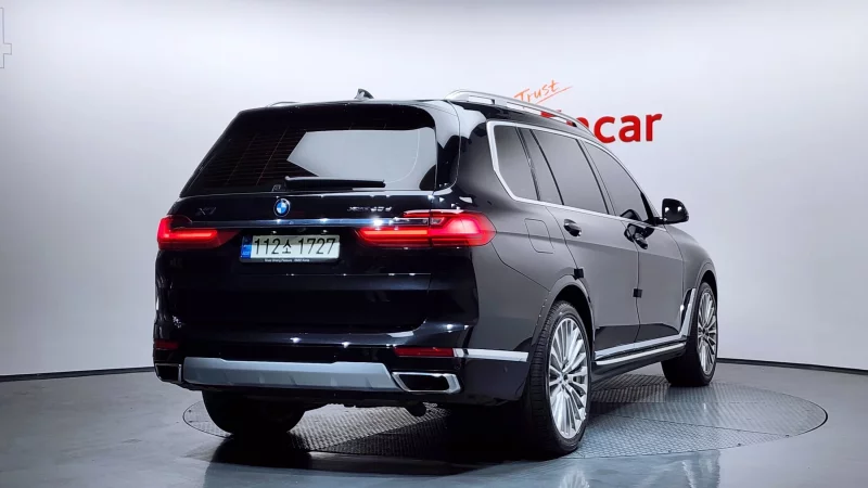 BMW X7