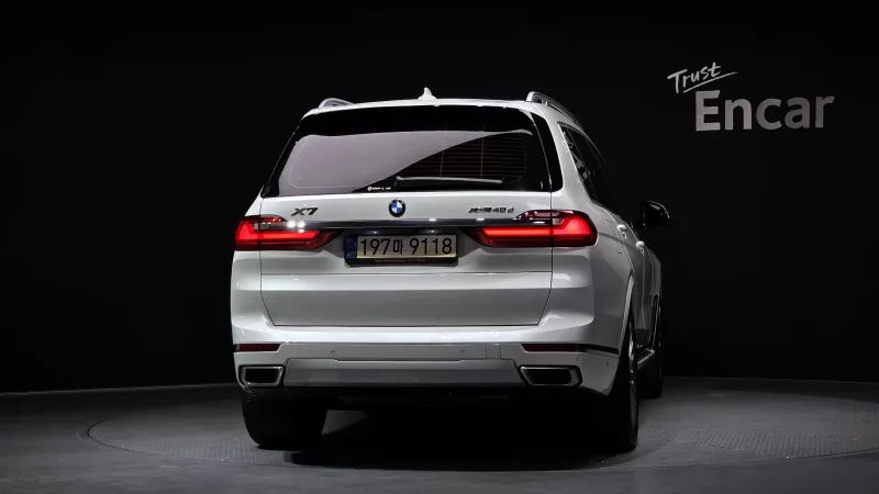 BMW X7