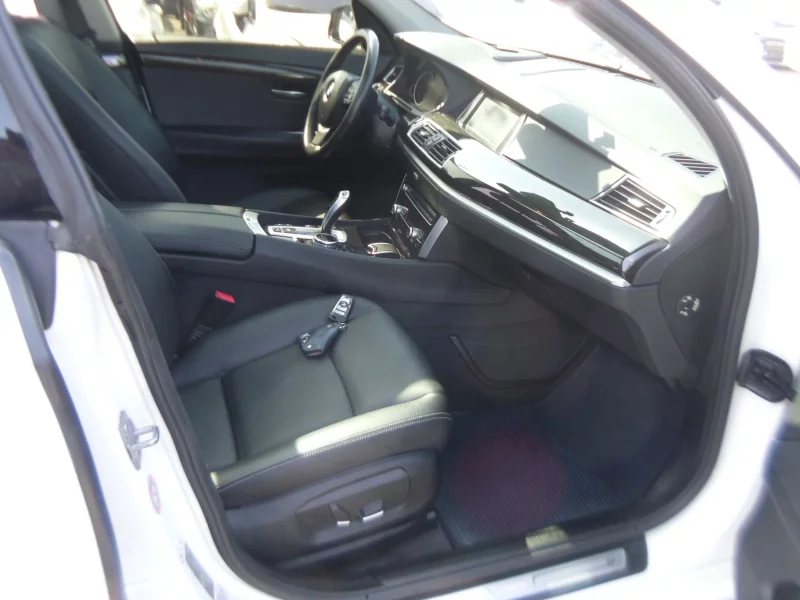 BMW 5-Series Gran Turismo