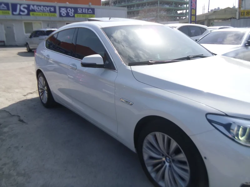 BMW 5-Series Gran Turismo