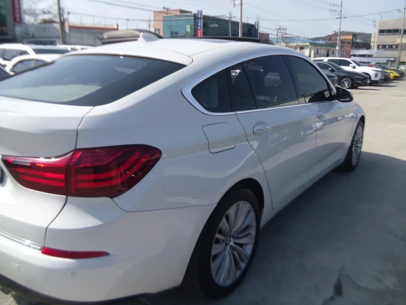 BMW 5-Series Gran Turismo