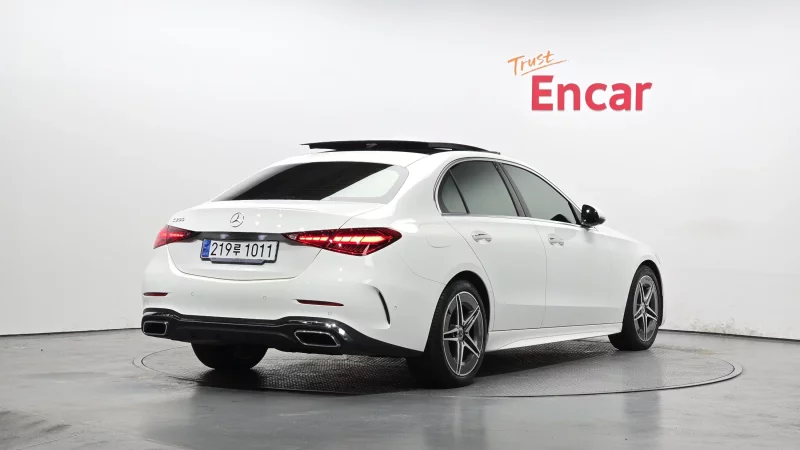 Mercedes-Benz C-Class