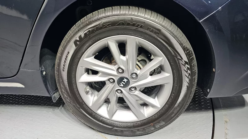 Kia K5