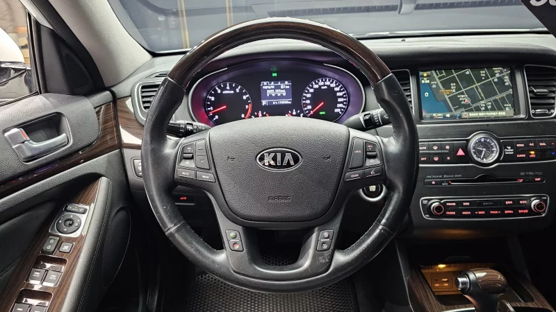 Kia K7