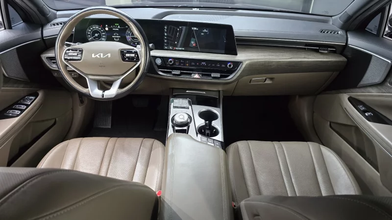 Kia K8
