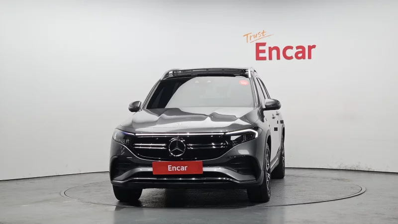 Mercedes-Benz EQB