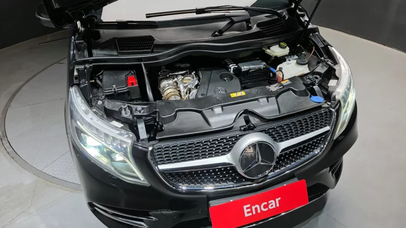 Mercedes-Benz V-Class