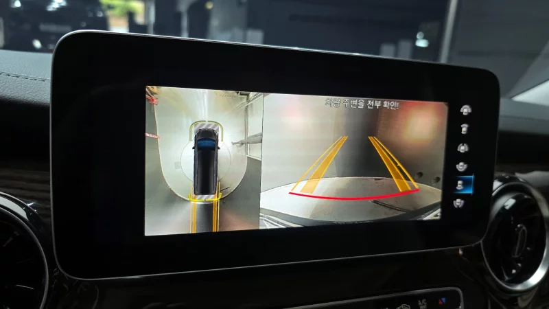 Mercedes-Benz V-Class