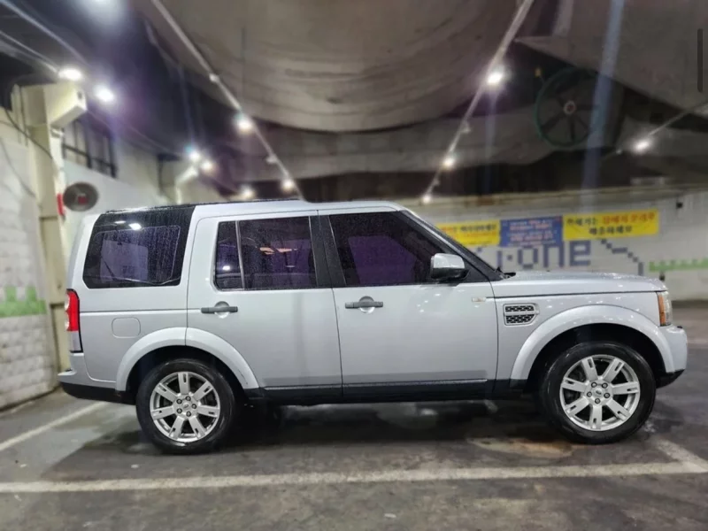 Land Rover DISCOVERY