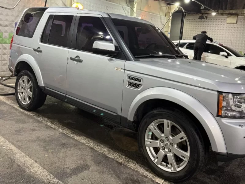 Land Rover DISCOVERY