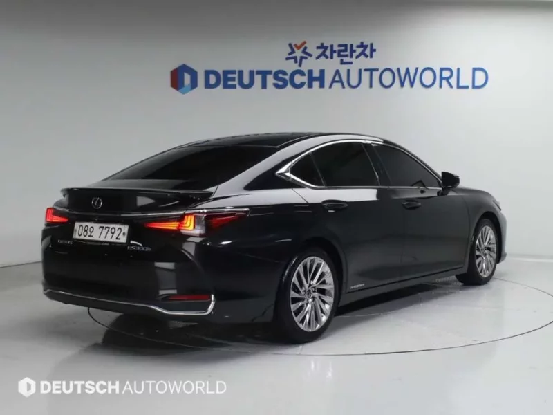 Lexus ES300h