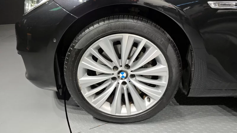 BMW 5-Series Gran Turismo