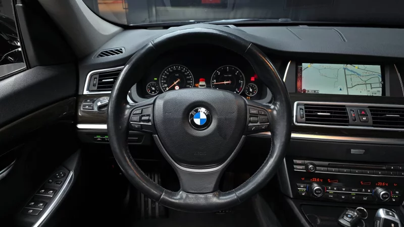 BMW 5-Series Gran Turismo