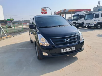 Hyundai Starex