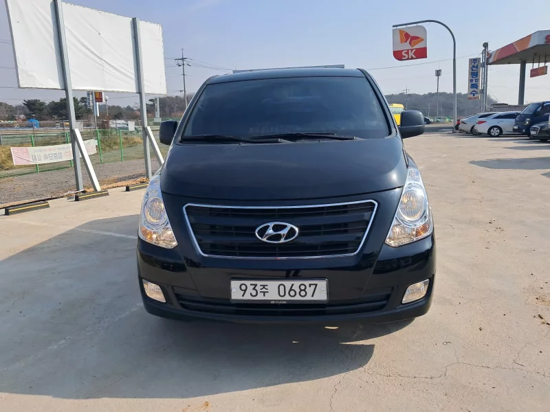 Hyundai Starex