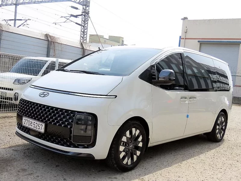 Hyundai Staria