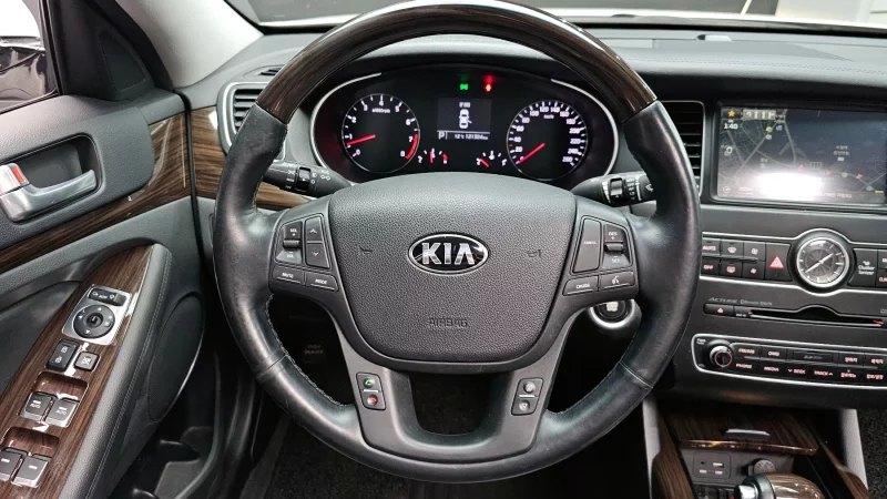 Kia K7