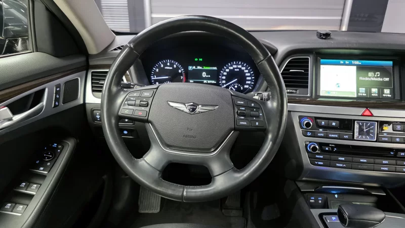 Genesis G80