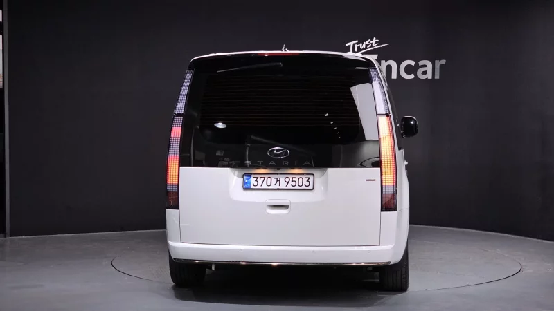 Hyundai Staria