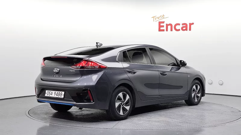 Hyundai Ioniq