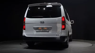 Hyundai Starex