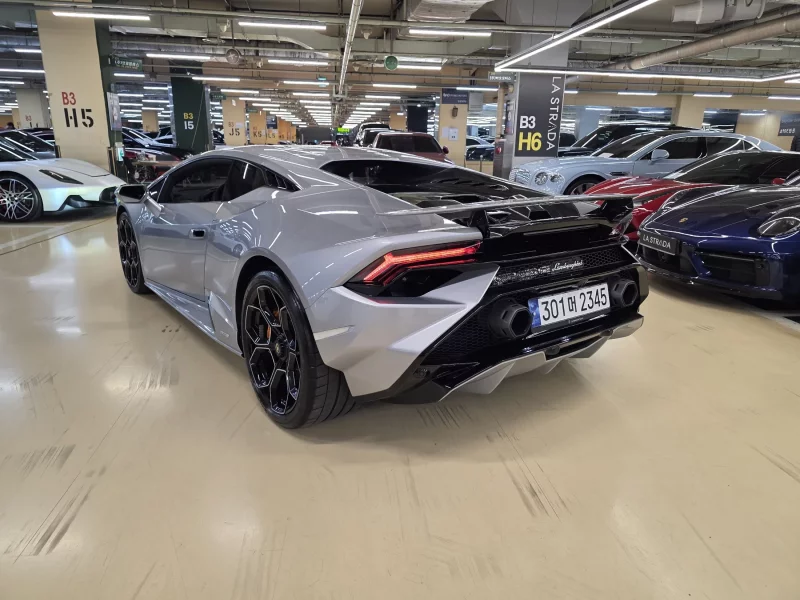 Lamborghini HURACAN