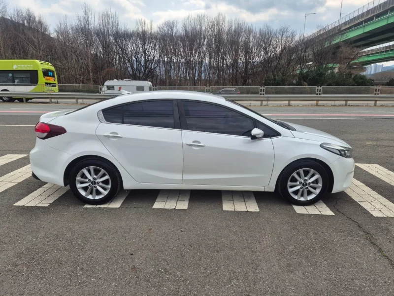 Kia K3