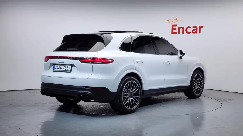 Porsche CAYENNE