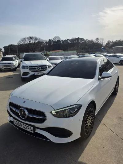 Mercedes-Benz C-Class