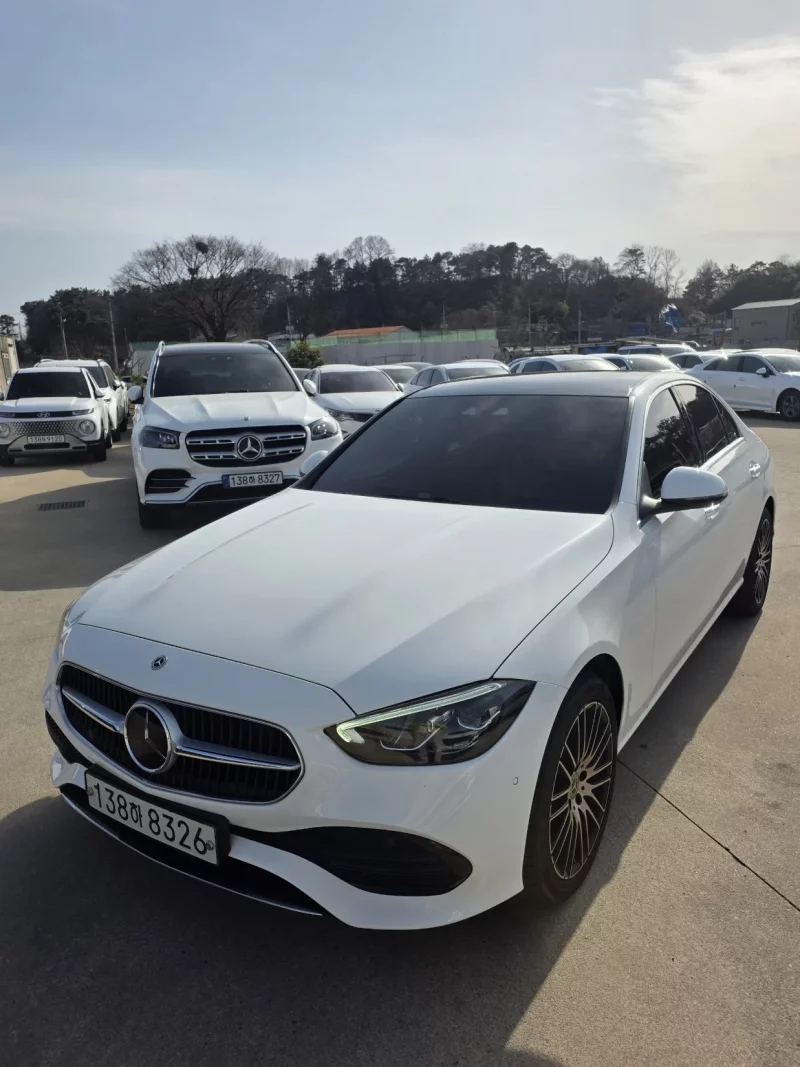 Mercedes-Benz C-Class