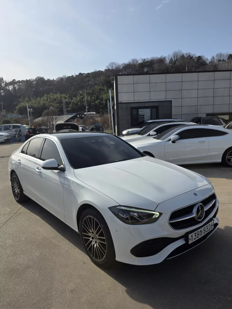 Mercedes-Benz C-Class