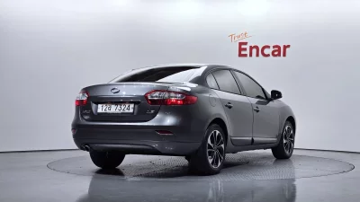 Renault SM3