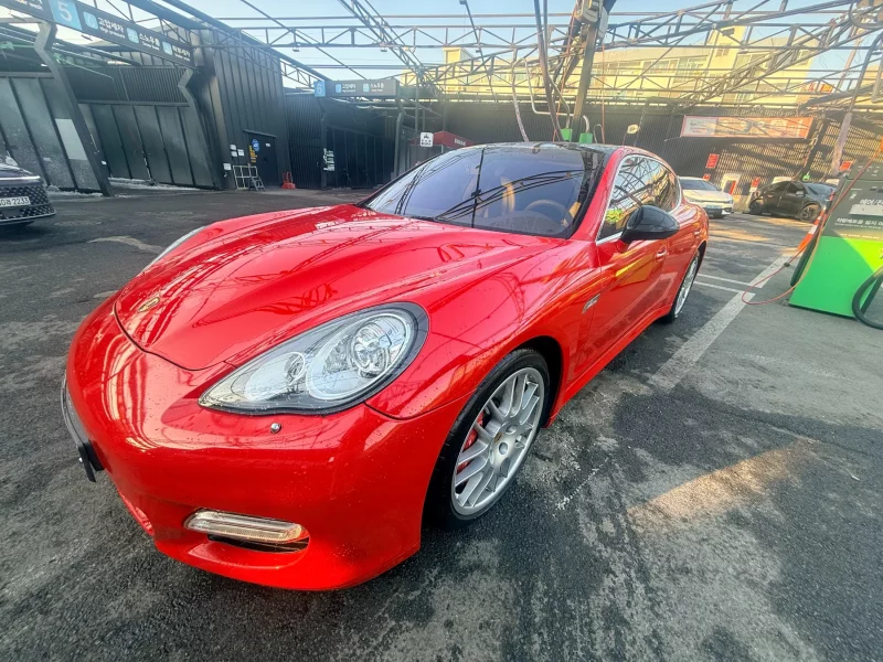 Porsche PANAMERA