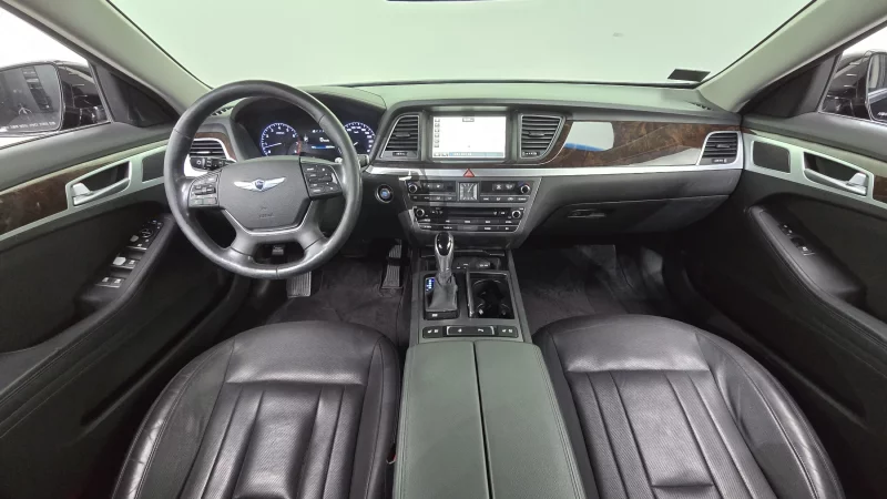 Hyundai Genesis