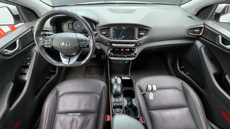 Hyundai Ioniq
