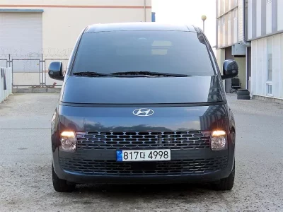 Hyundai Staria